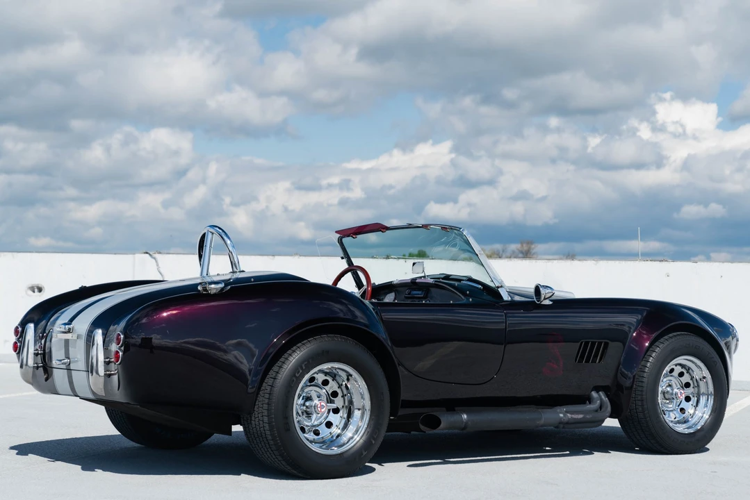 Shelby Cobra Replica - Image 5 of 31