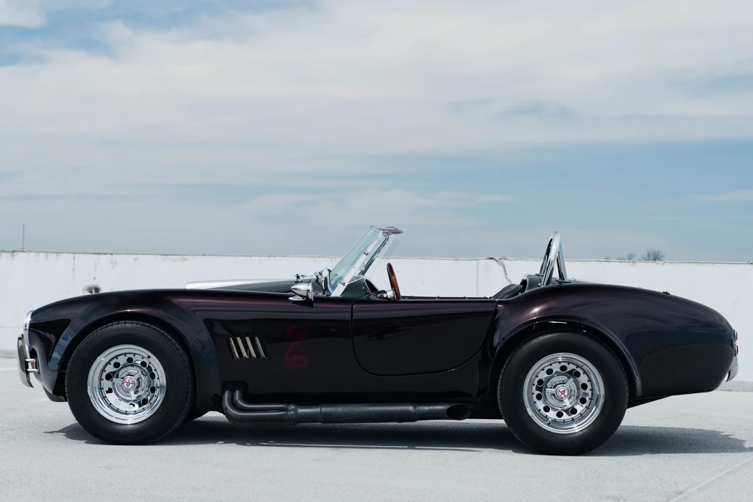 Shelby Cobra Replica - Image 2 of 31