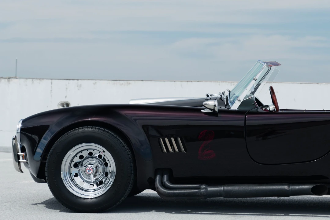 Shelby Cobra Replica - Image 13 of 31