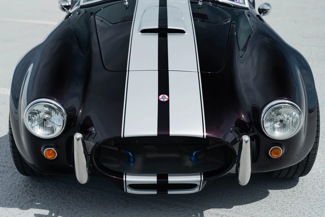 Shelby Cobra Replica - Image 9 of 31