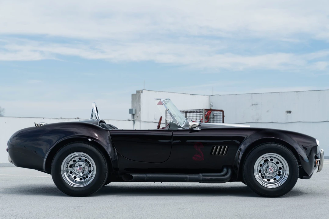 Shelby Cobra Replica - Image 6 of 31