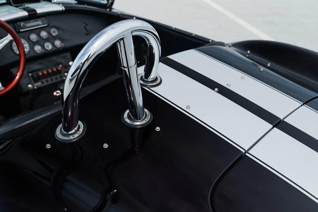 Shelby Cobra Replica - Image 29 of 31