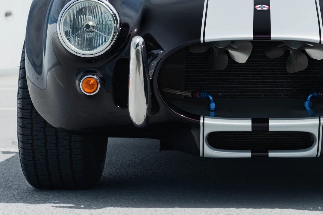 Shelby Cobra Replica - Image 10 of 31