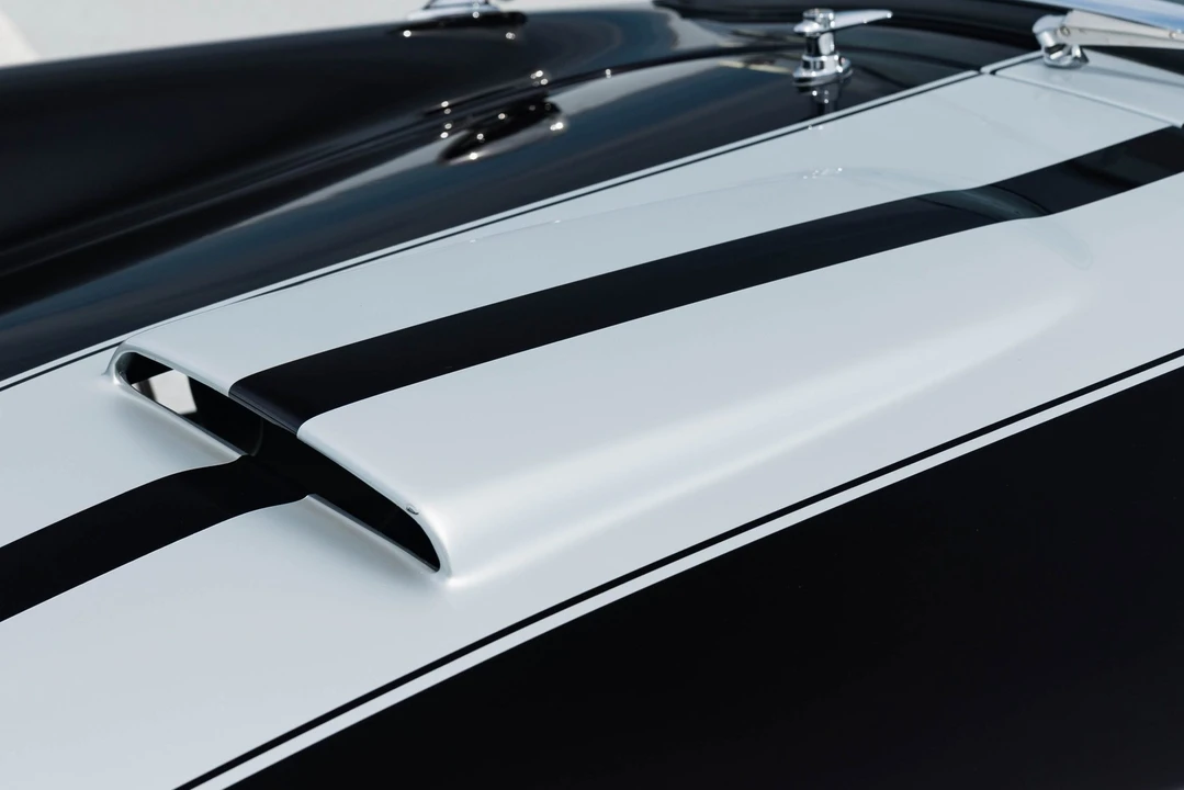 Shelby Cobra Replica - Image 23 of 31
