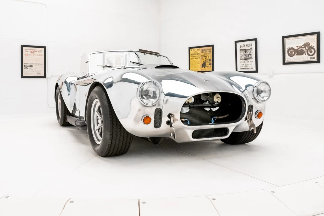 Shelby Cobra Replica - Image 25 of 31