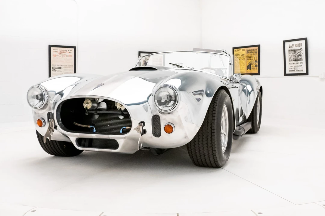 Shelby Cobra Replica - Image 4 of 31