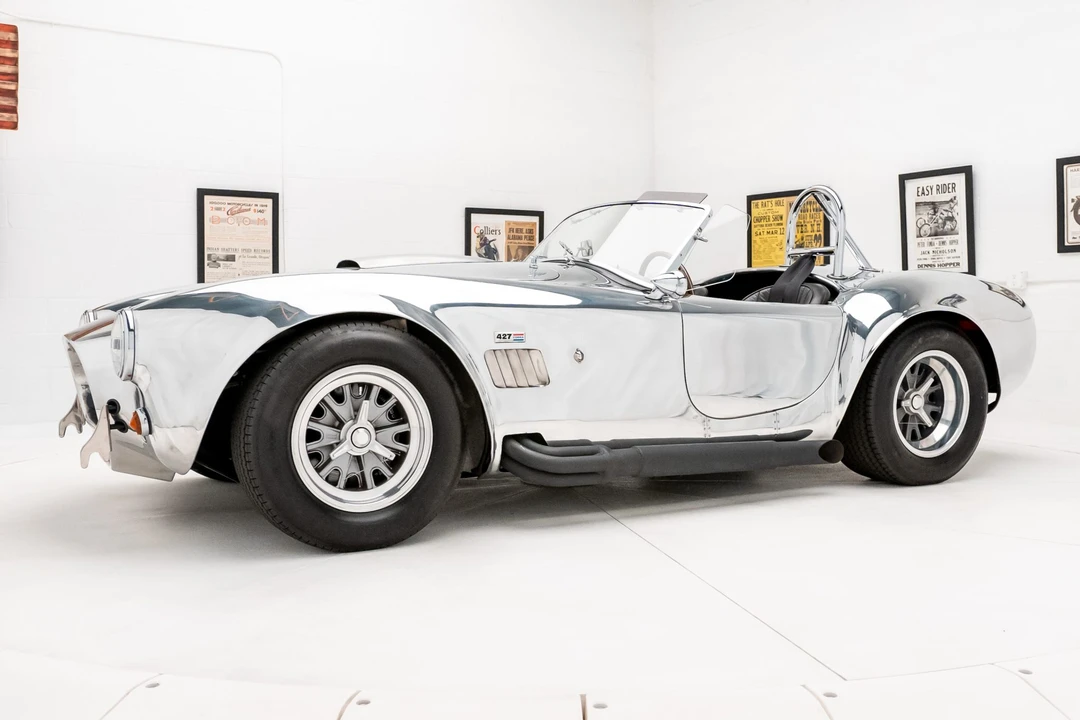 Shelby Cobra Replica - Image 9 of 31