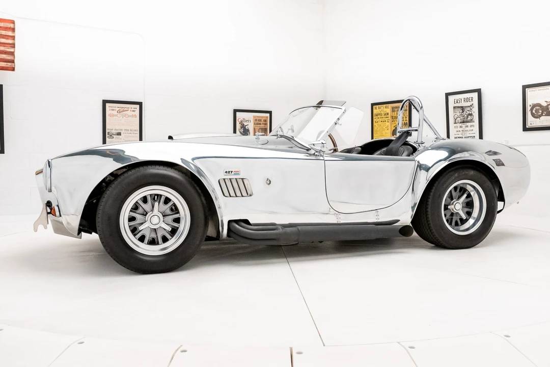 Shelby Cobra Replica - Image 10 of 31