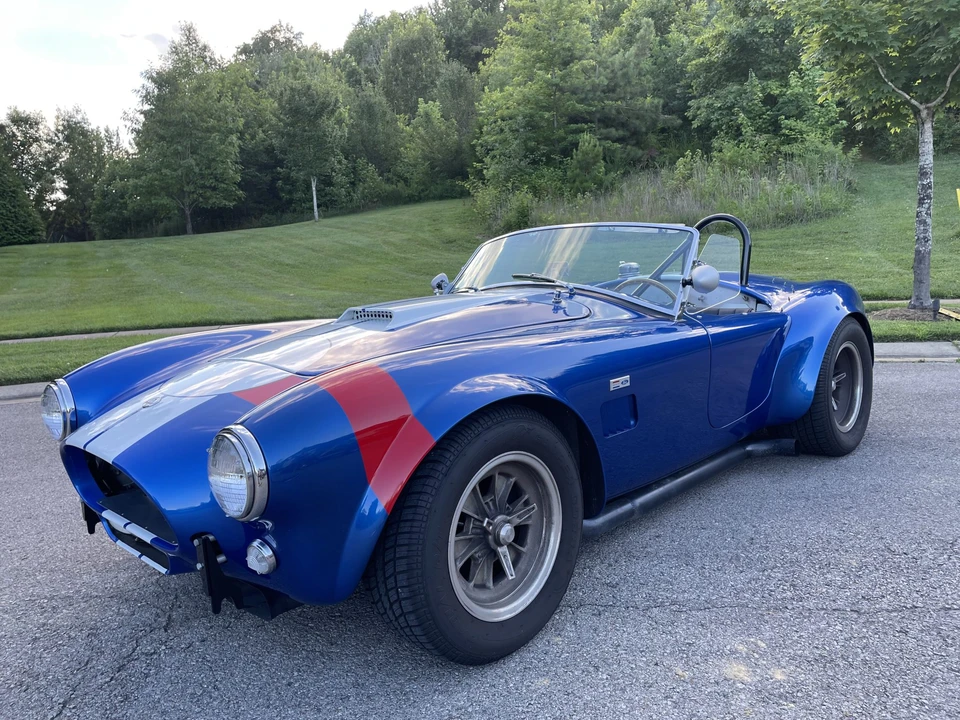 Shelby Cobra Replica - Image 9 of 31