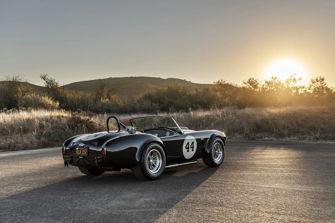 Shelby Cobra Replica - Image 7 of 31