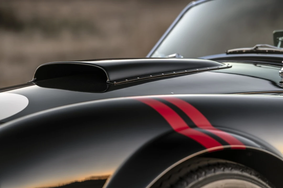 Shelby Cobra Replica - Image 18 of 31