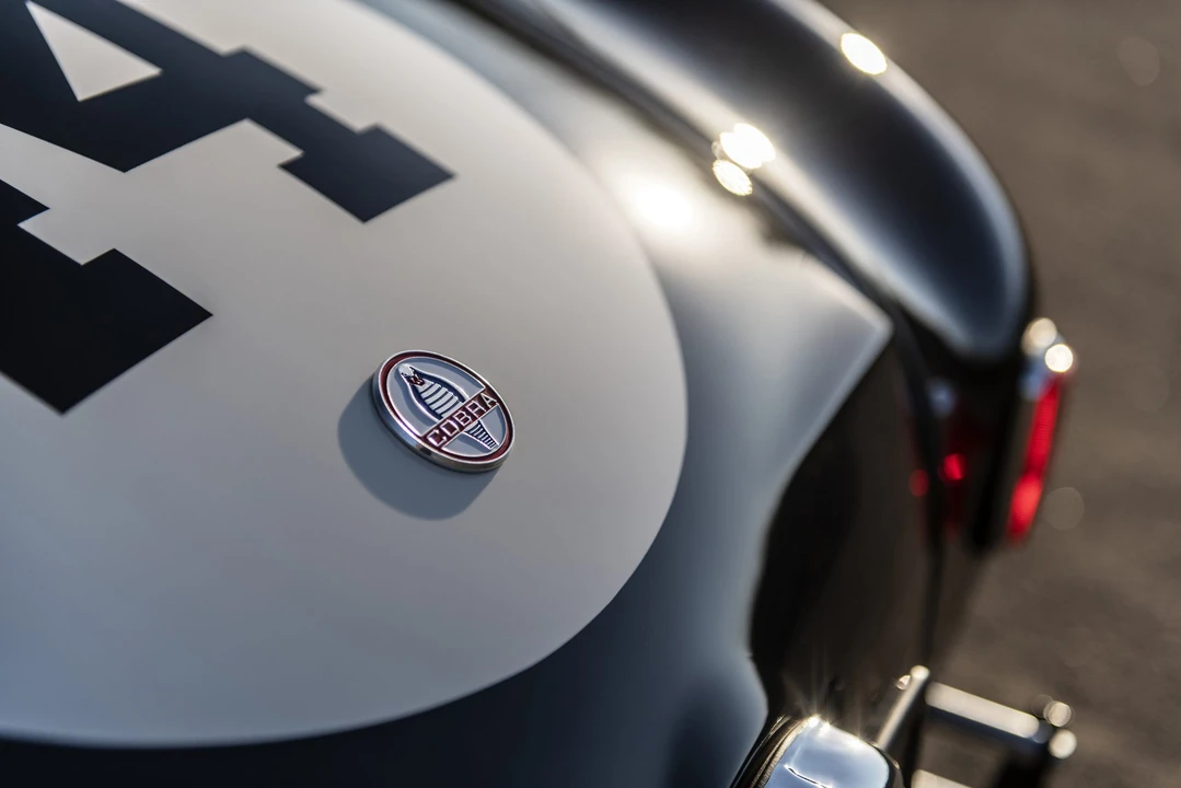 Shelby Cobra Replica - Image 23 of 31