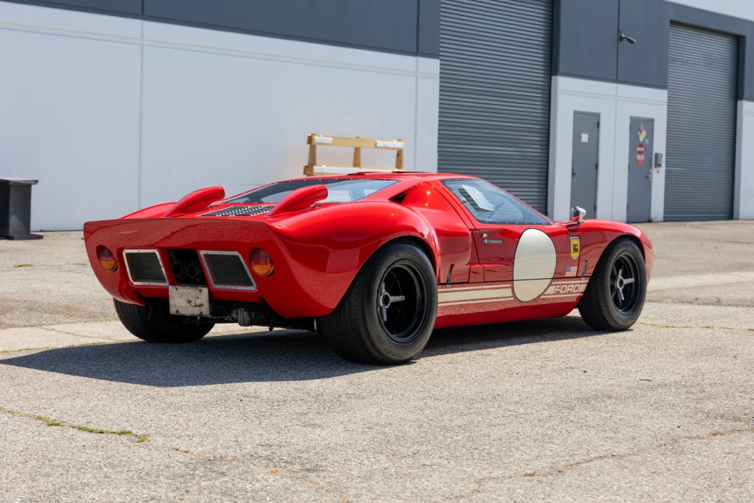 Ford GT40 - Image 9 of 31