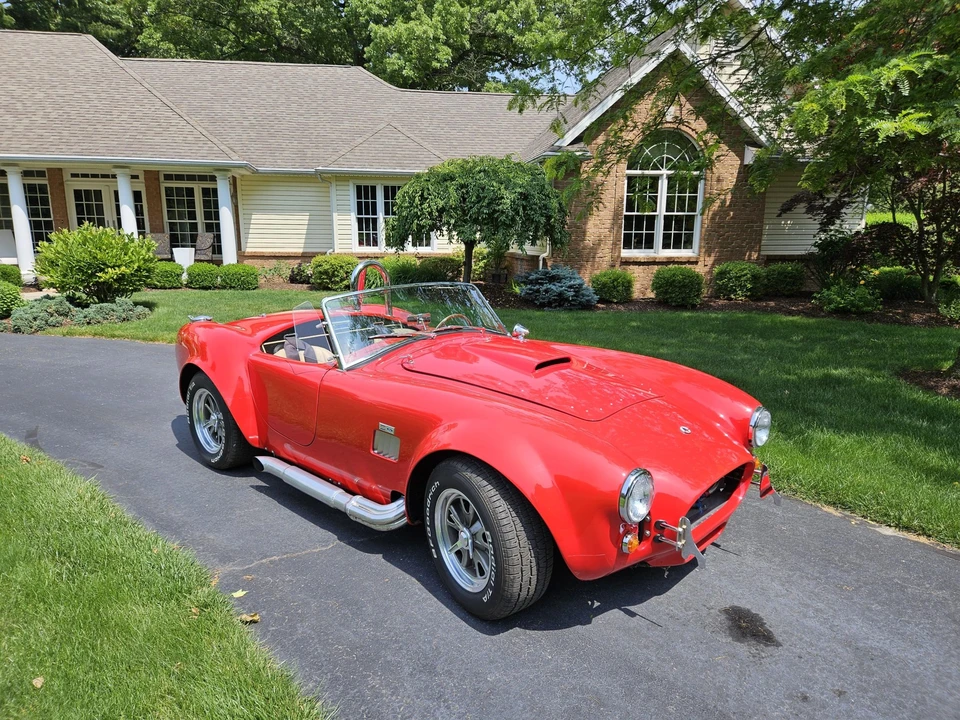 Shelby Cobra Replica - Image 2 of 31