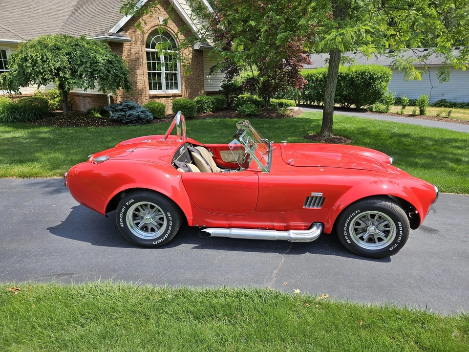 Shelby Cobra Replica - Image 9 of 31