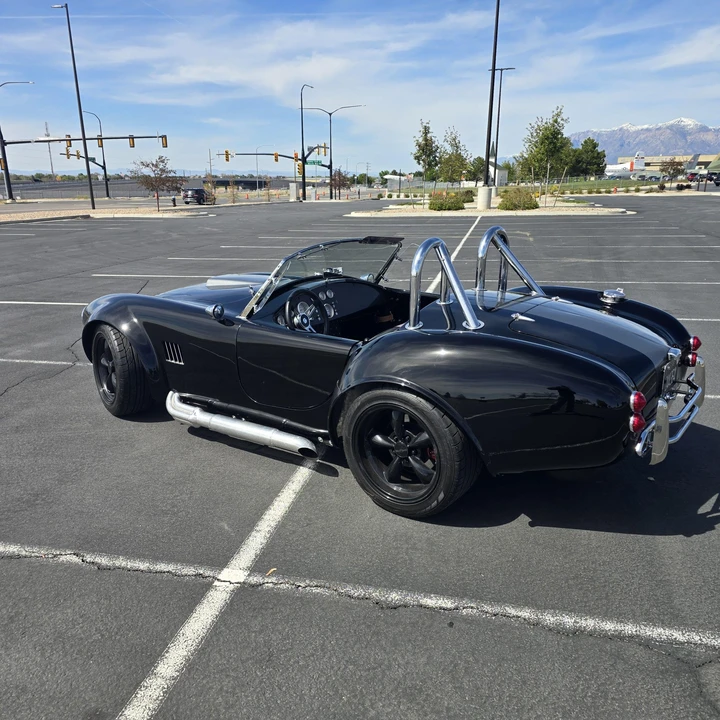 Shelby Cobra Replica - Image 9 of 31