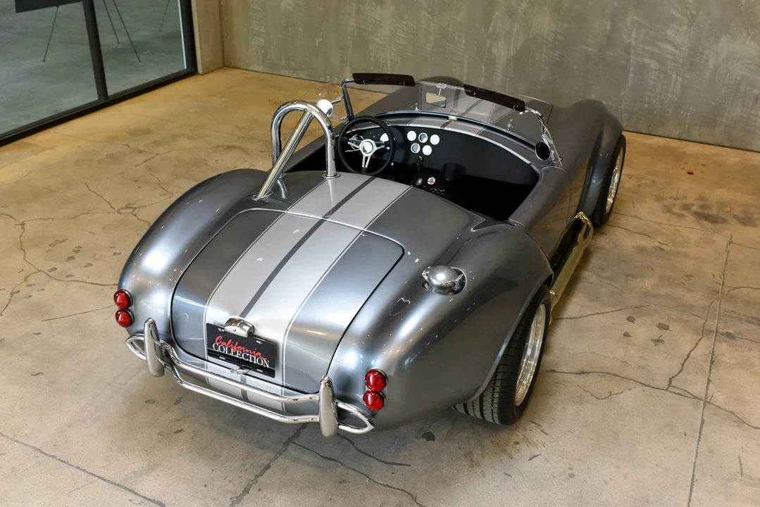 Shelby Cobra Replica - Image 21 of 31
