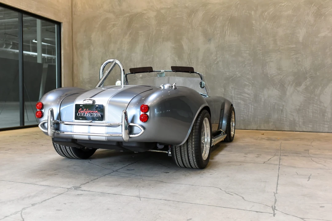 Shelby Cobra Replica - Image 20 of 31