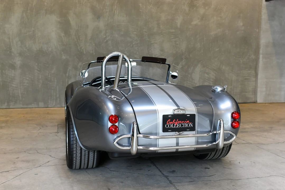 Shelby Cobra Replica - Image 25 of 31