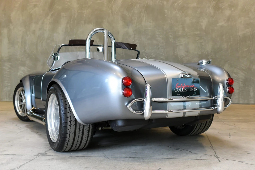 Shelby Cobra Replica - Image 26 of 31