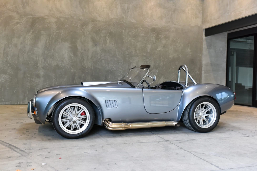 Shelby Cobra Replica - Image 31 of 31