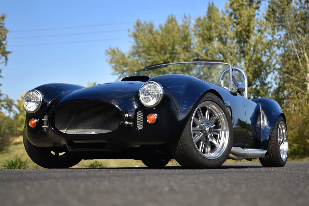 Shelby Cobra Replica - Image 4 of 31