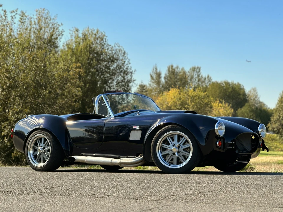 Shelby Cobra Replica - Image 27 of 31