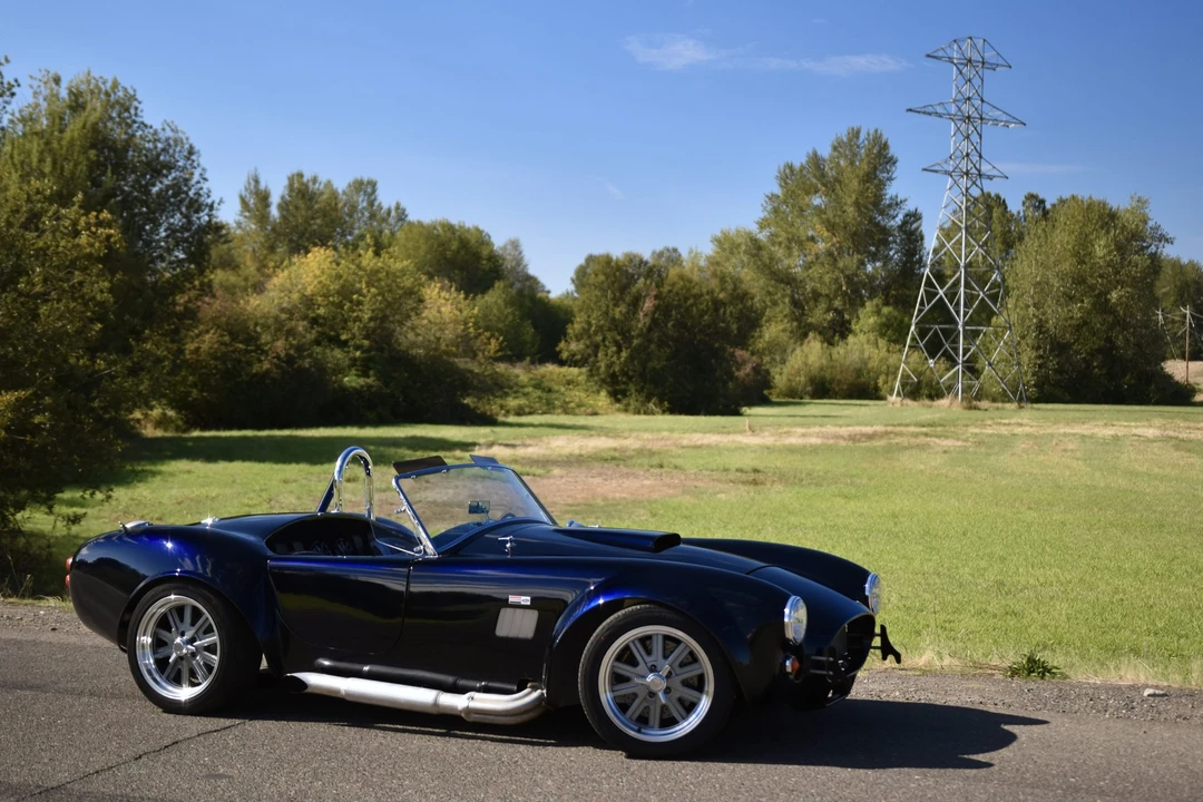 Shelby Cobra Replica - Image 26 of 31