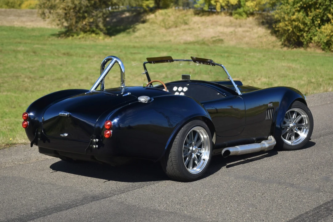Shelby Cobra Replica - Image 20 of 31