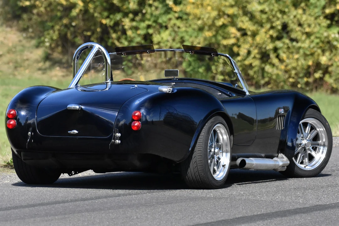 Shelby Cobra Replica - Image 16 of 31