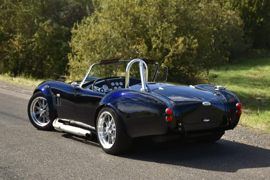 Shelby Cobra Replica - Image 13 of 31