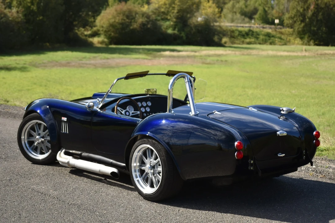 Shelby Cobra Replica - Image 14 of 31
