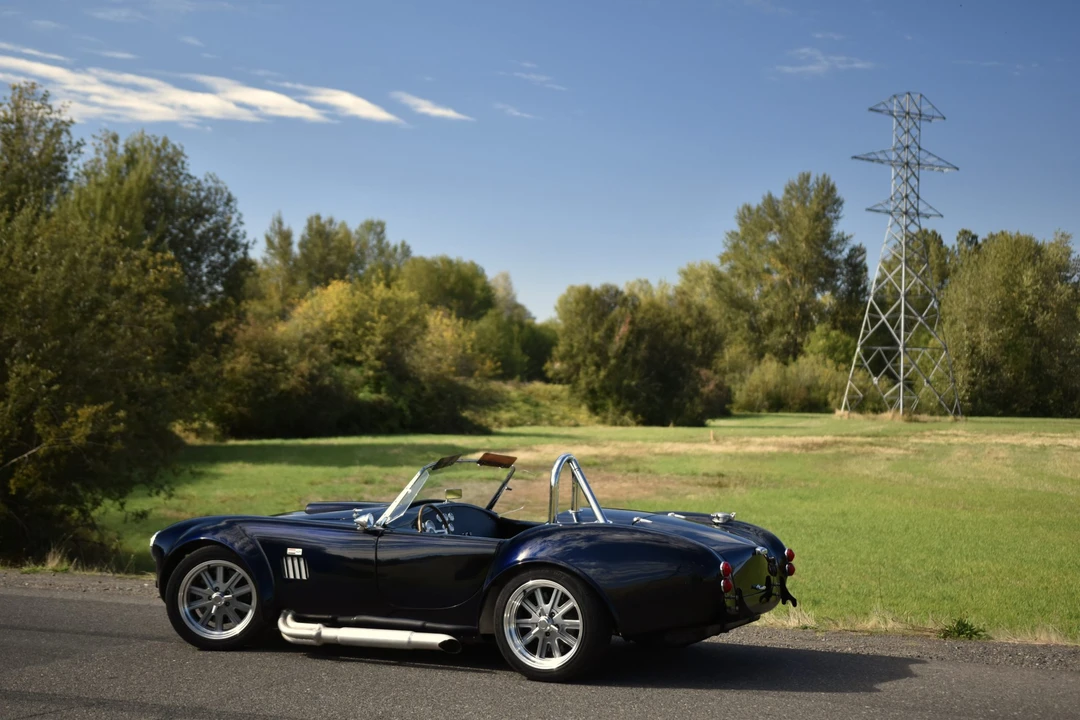 Shelby Cobra Replica - Image 12 of 31