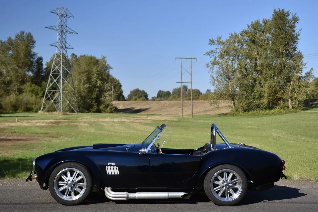 Shelby Cobra Replica - Image 11 of 31