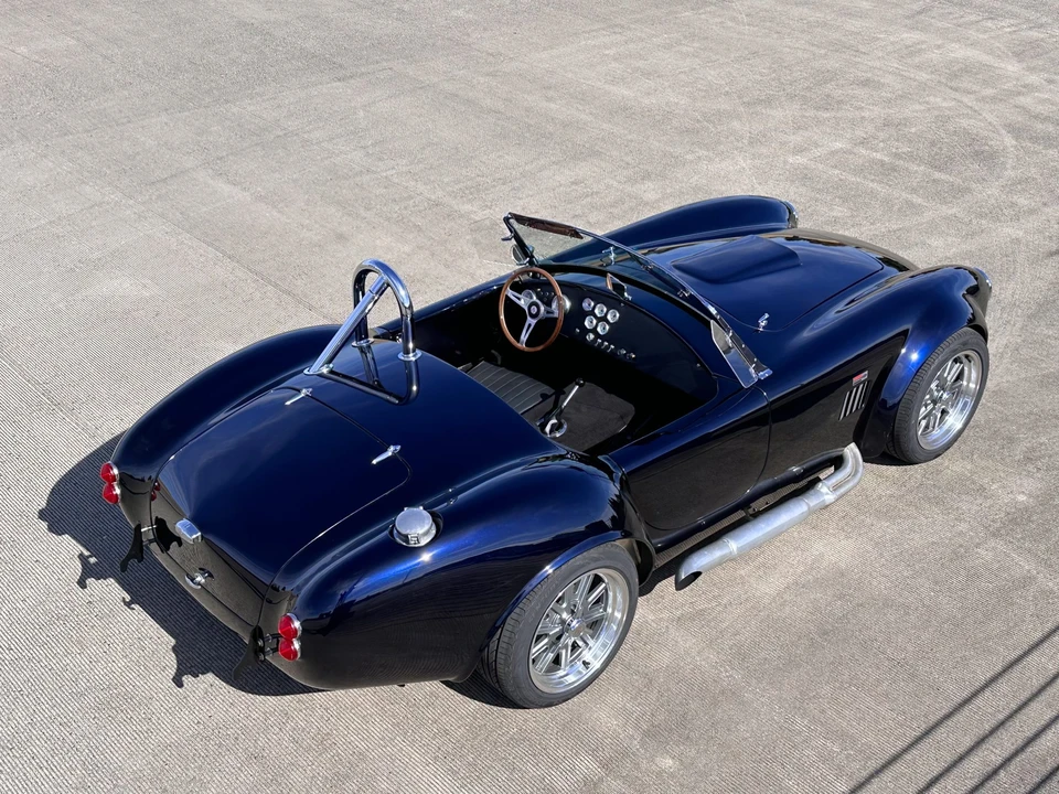 Shelby Cobra Replica - Image 23 of 31
