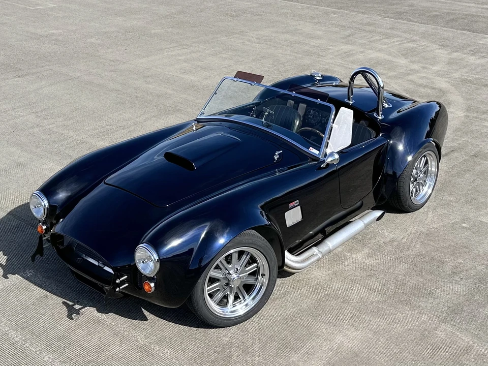 Shelby Cobra Replica - Image 2 of 31