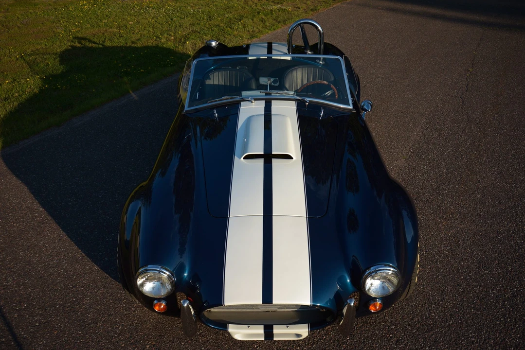 Shelby Cobra Replica - Image 10 of 31