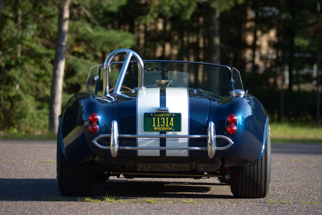 Shelby Cobra Replica - Image 13 of 31