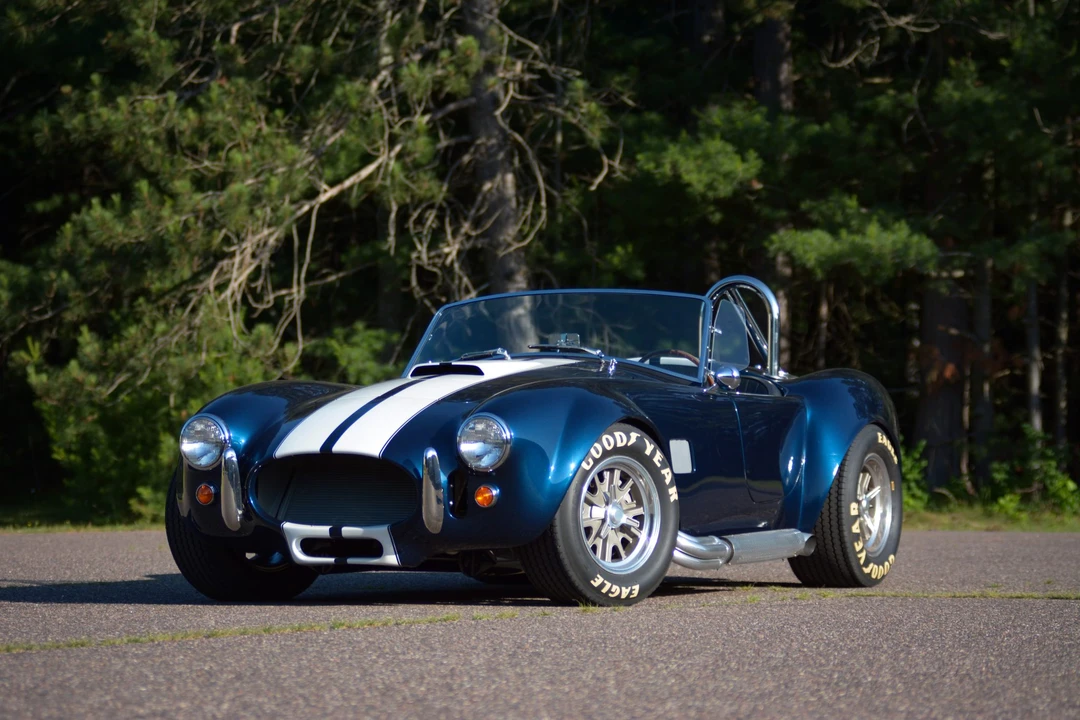 Shelby Cobra Replica - Image 5 of 31
