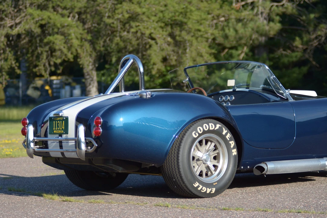 Shelby Cobra Replica - Image 27 of 31