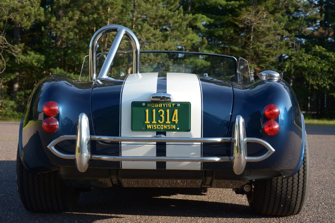 Shelby Cobra Replica - Image 15 of 31