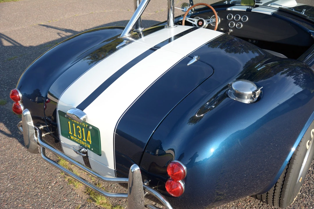 Shelby Cobra Replica - Image 29 of 31