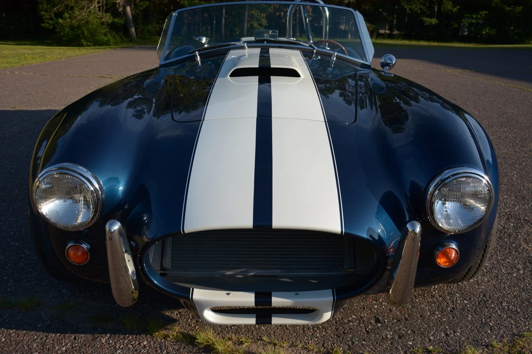Shelby Cobra Replica - Image 22 of 31