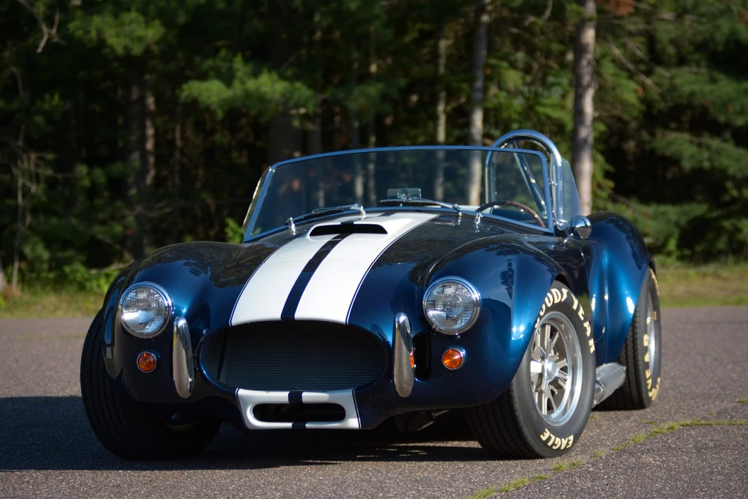 Shelby Cobra Replica - Image 8 of 31