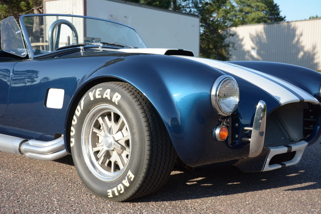 Shelby Cobra Replica - Image 25 of 31