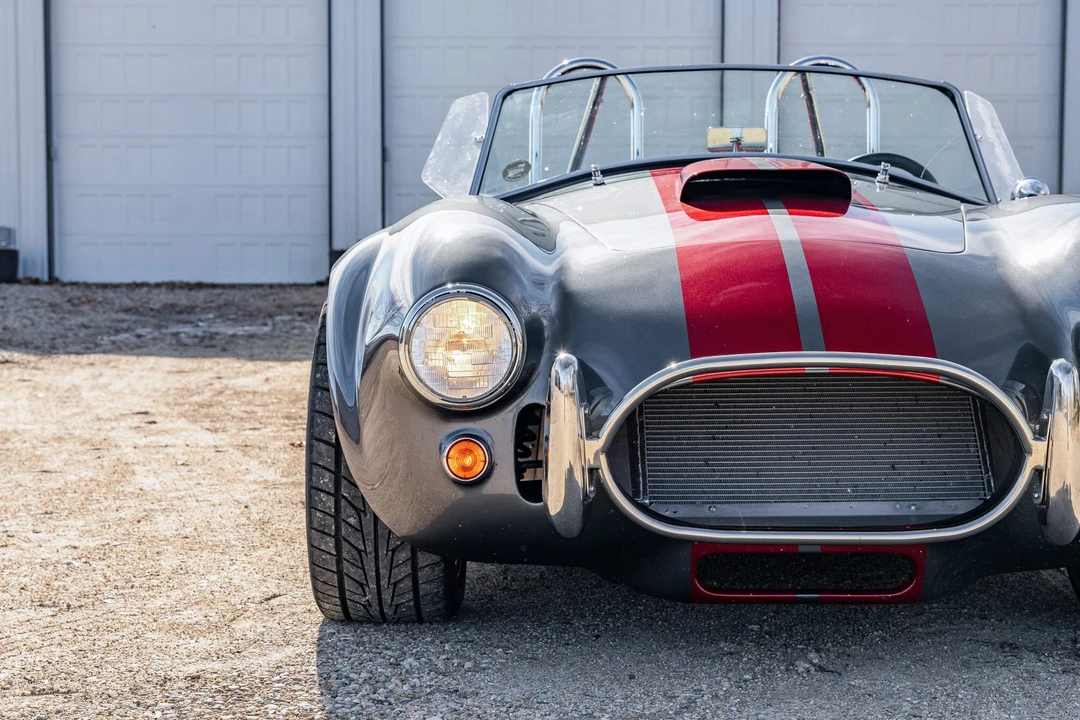 Shelby Cobra Replica - Image 11 of 31