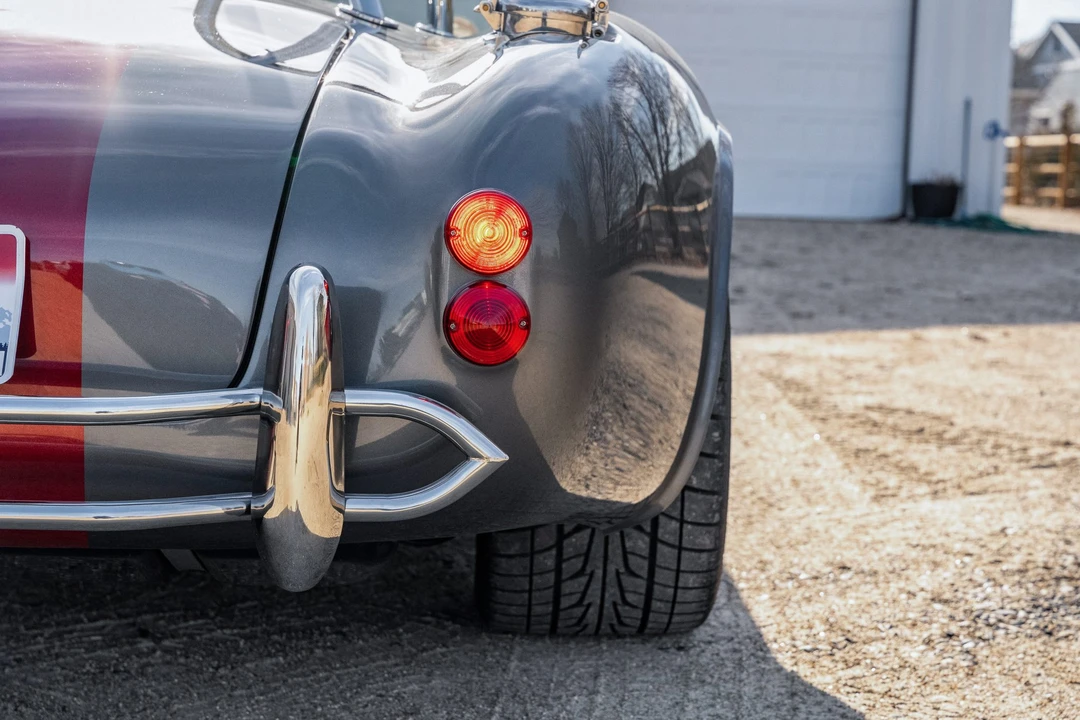 Shelby Cobra Replica - Image 18 of 31