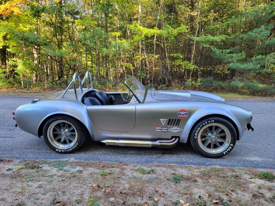 Shelby Cobra Replica - Image 25 of 31