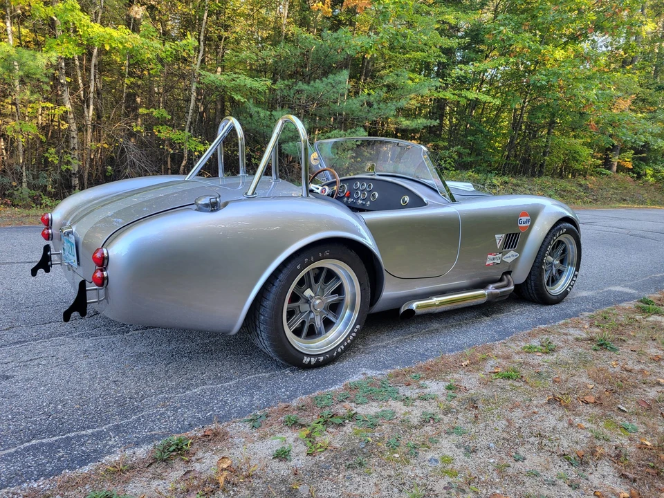 Shelby Cobra Replica - Image 17 of 31