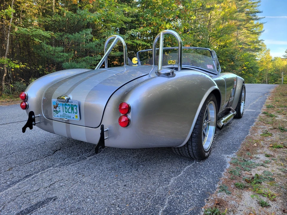 Shelby Cobra Replica - Image 15 of 31